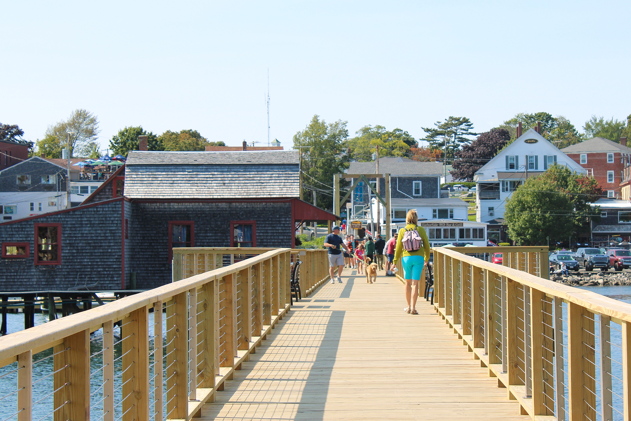 Walkable foot bridge